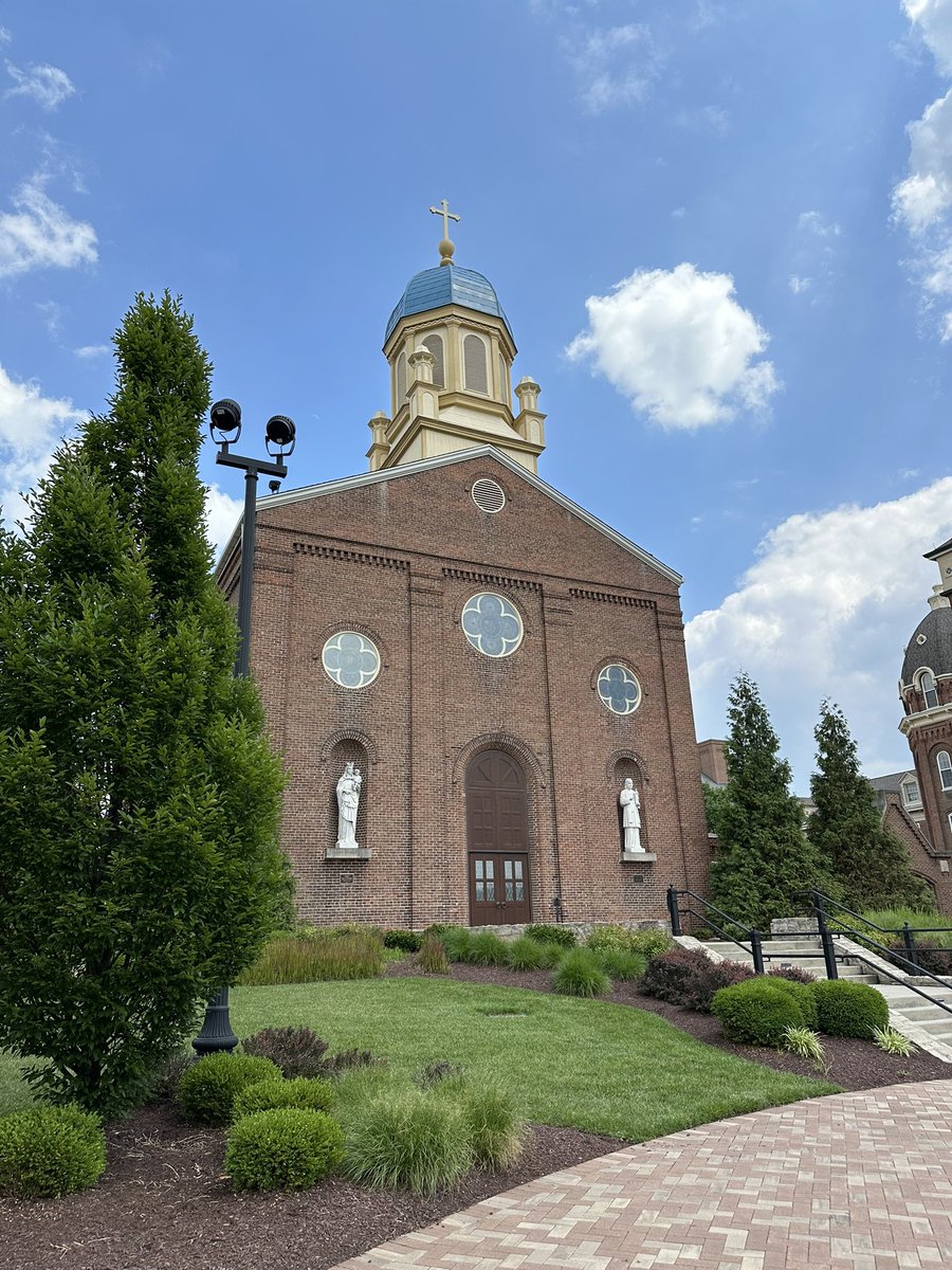 Loretta ☮️❤️💙✈️🏀 tweet media