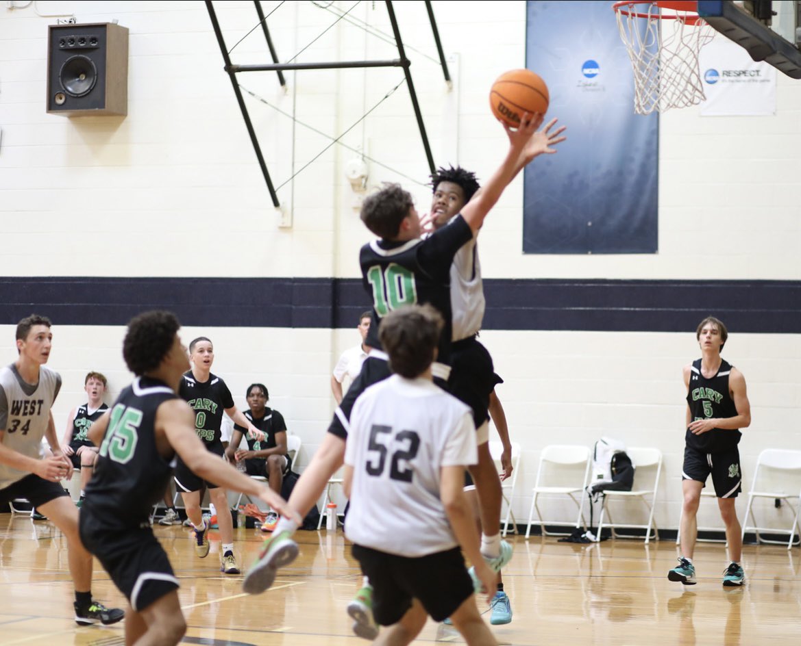 SAU Men's Basketball tweet media