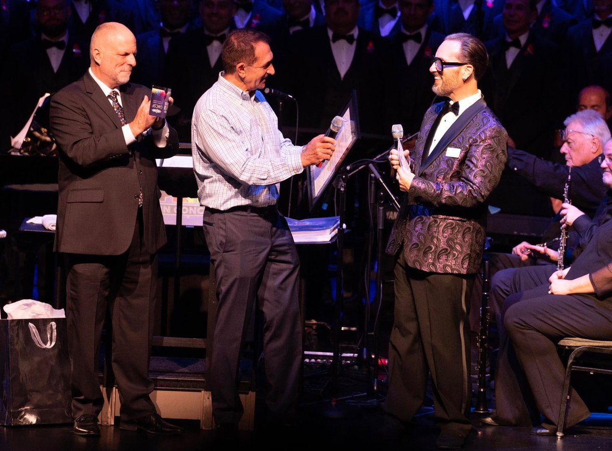What an honor to have City of Fort Lauderdale’s Mayor Dean Trantalis present the Gay Men's Chorus of South Florida’s proclamation before Disney PRIDE in Concert. #gmcsf #gaymenschorus #southflorida 

Photo by Ginny Dixon.