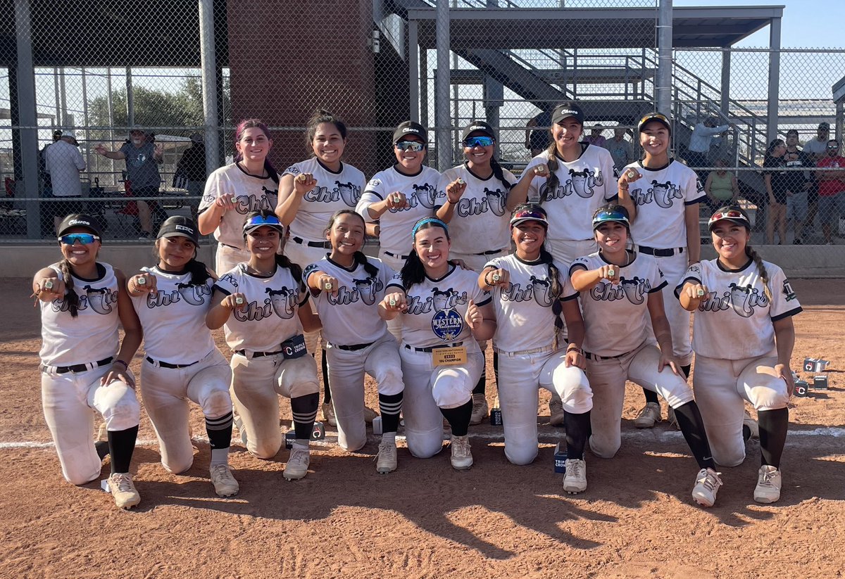 El Paso Chilis-Solis 🥎 tweet media