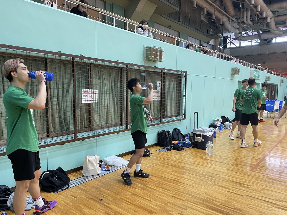WILLfamily2010's tweet image. workout最終日
2人1組で息を合わせたドリブルトレーニング、オフハンドを使ったトレーニングと４対４の対人を行いました。
workout最終日選手のみなさんお疲れ様でした！
またコーチの方々もありがとうございました！

#ONEPROJECT
#喜多機械産業株式会社
#とくしまイル