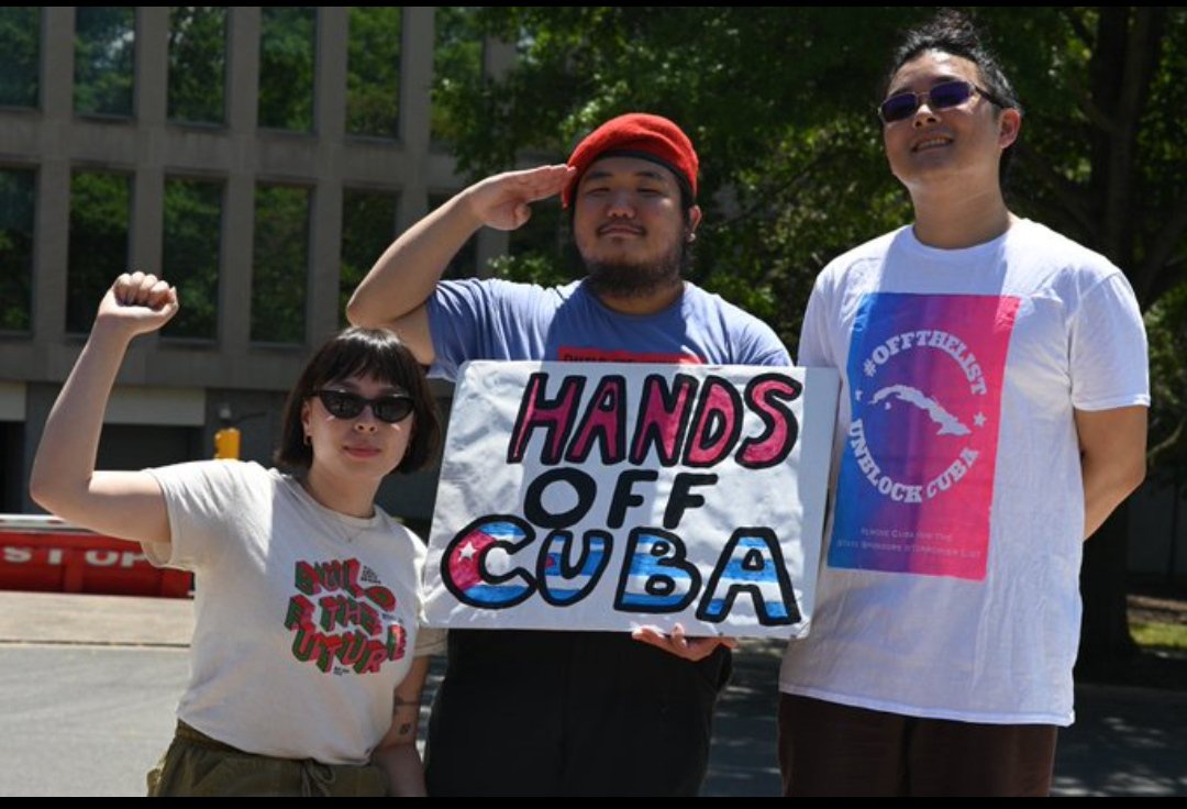 cubana_sofia's tweet photo. @DrRobertoMOjeda @DiazCanelB @PartidoPCC @PresidenciaCuba @IzquierdaUnida @DeZurdaTeam_ @CubaMINREX @BrunoRguezP @siempreconcuba @aylinalvarezG @cubacooperaven El PUEBLO NORTEAMERICANO no aguantó más MENTIRAS de su GOBIERNO y SALIÓ a la CALLE a DEFENDER las CAUSAS JUSTAS.
‼️EL MUNDO TIENE QUE VER ESTO‼️
Sobre #CUBA ellos DIJERON 👇
https://t.co/rjZFD14Nza
#OfTheList #NoMasBloqueo https://t.co/SAG6D0sHDF