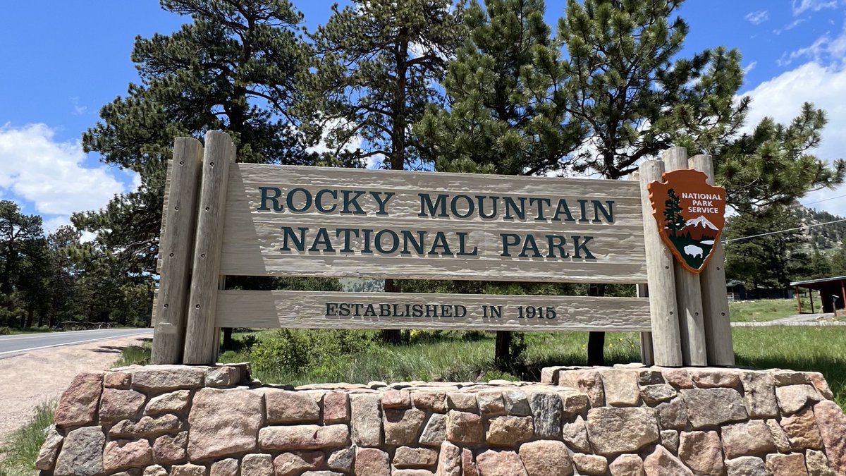 I haven’t gotten enough #RockandRoll so I headed back up to #RockyMountain #NationalPark and had a great view w/ my morning coffee at #AlpineVillage