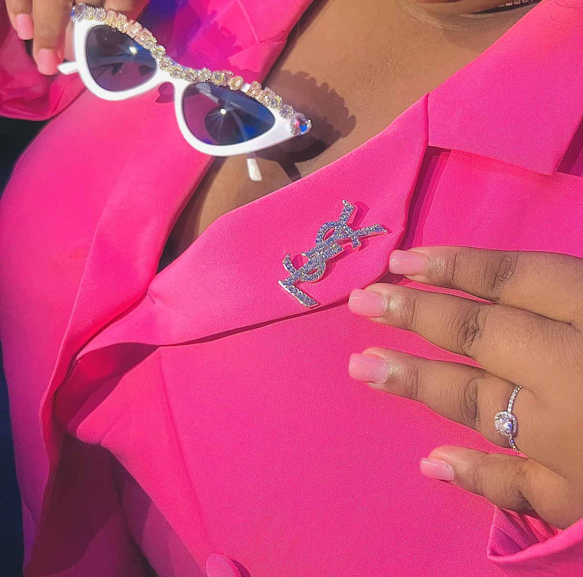 laulyyyyyy's tweet image. Don’t wait up. 💓💍
#BacheloretteWeekend
#TheRhodesToCharles