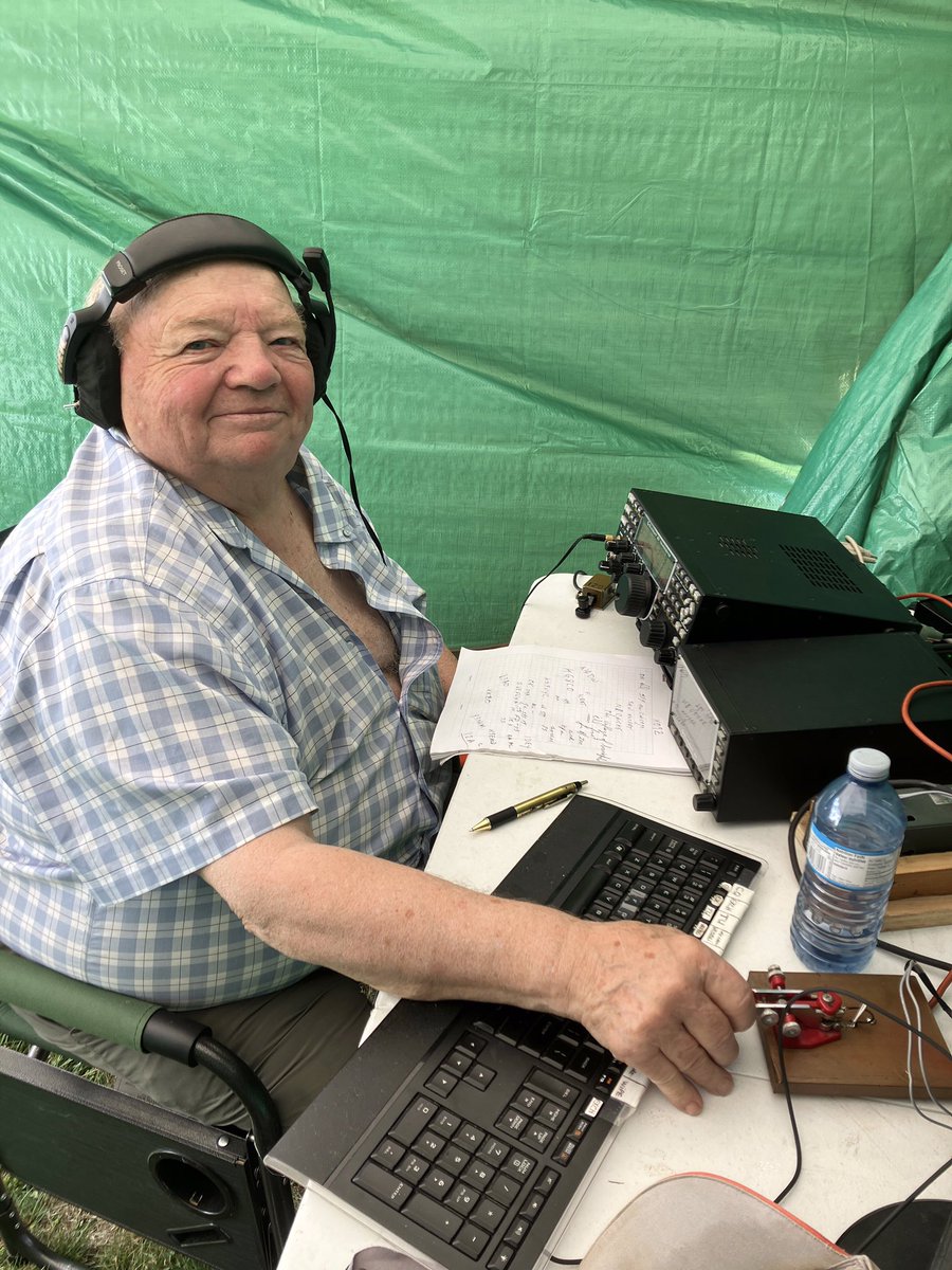 va3ksf's tweet photo. Lots of fun at the Lambton County (Sarnia, Ontario Canada) Radio Club’s Field Day activation. Good band conditions, good food and good friends. https://t.co/FmUVSss9Hl