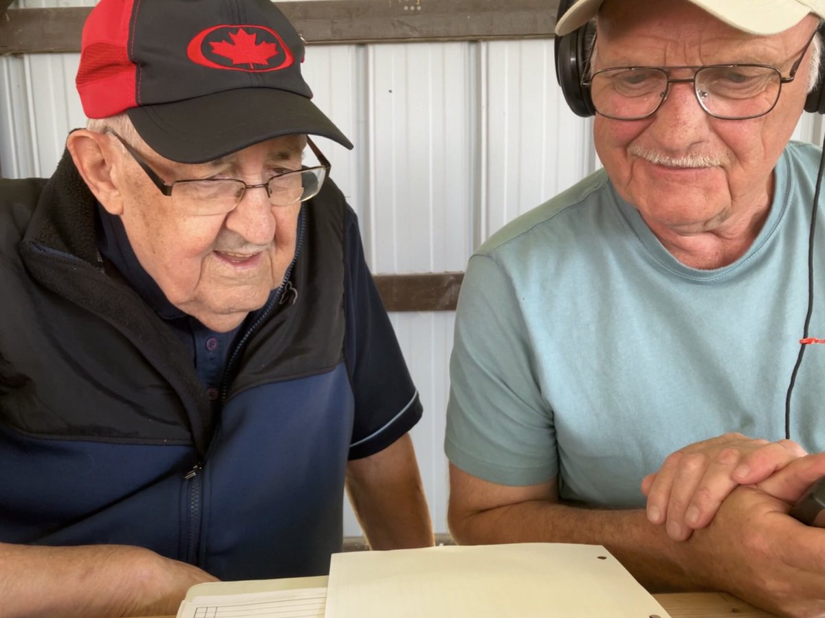 va3ksf's tweet photo. Lots of fun at the Lambton County (Sarnia, Ontario Canada) Radio Club’s Field Day activation. Good band conditions, good food and good friends. https://t.co/FmUVSss9Hl