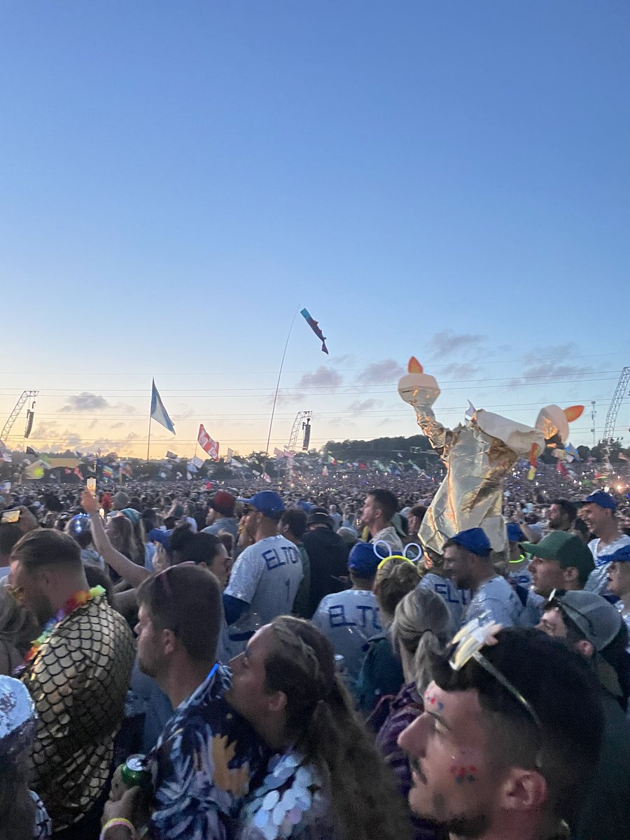 markrfletcher's tweet image. Amazing work by the actual Candle In The Wind tonight at Elton John #Glasto #Elton #candleinthewind