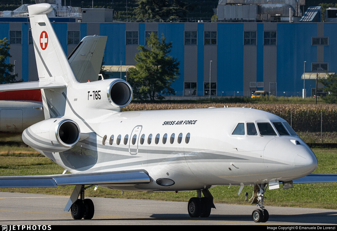 #PlaneAlert ICAO: #4B7F4C Tail: #T785 Flt: #SUI008 
Owner: #SwissAirForce
Aircraft: #Dassault Falcon 900EX
2023/06/25 20:53:58
#F900 #Neutral #MustBeNice #AviaticaMilitaraSvizra en.wikipedia.org/wiki/Swiss_Air… 
globe.adsbexchange.com/?icao=4B7F4C&s…