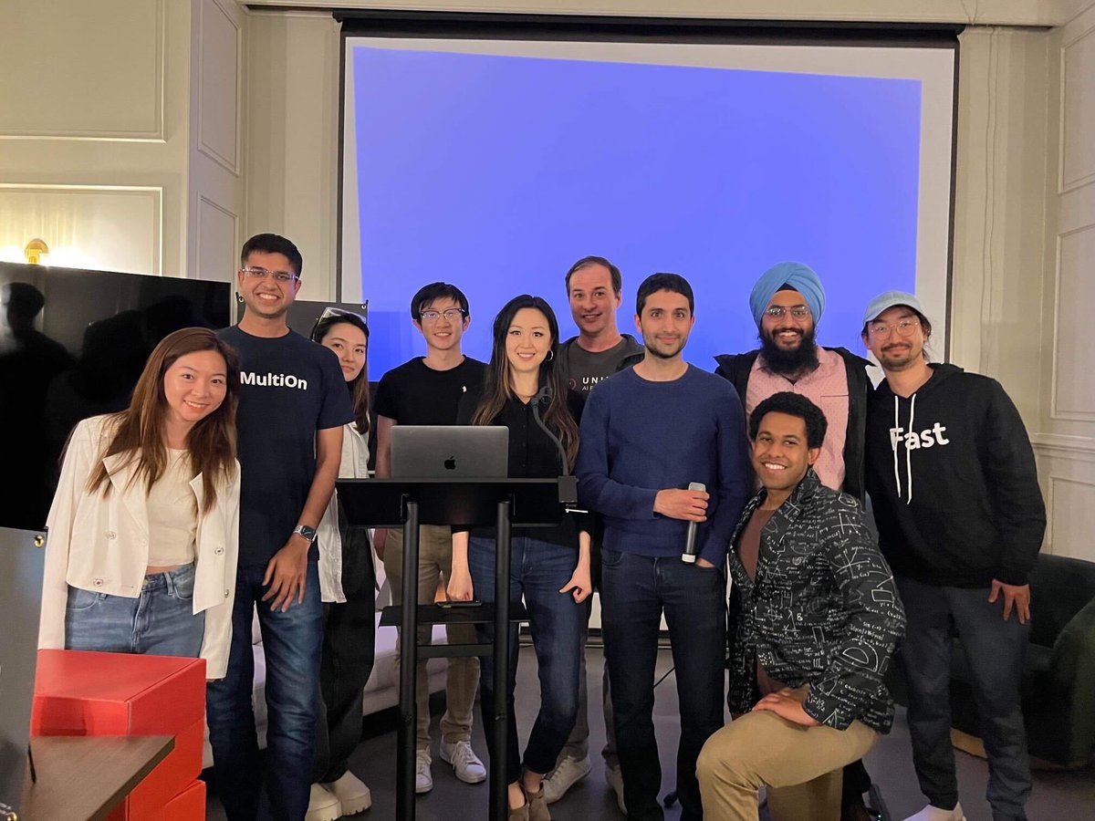 dariusemrani's tweet photo. Thanks so much to #AgentHackathon and #agihouse for hosting!
Had a blast building the winning #agenteval tool with this awesome crew — more soon! https://t.co/CtxdauPgPJ