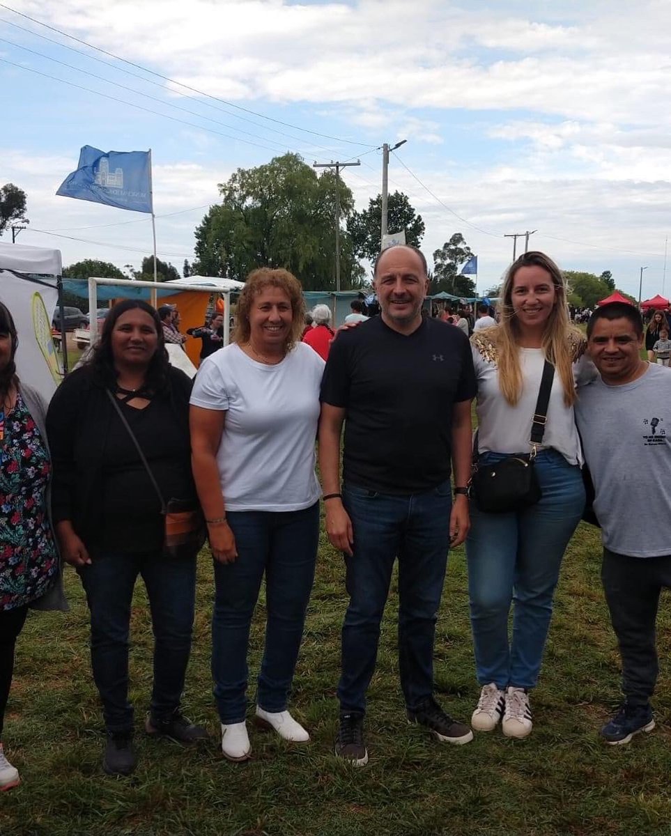 Torrillocata's tweet photo. Con mucho orgullo, quería contarles que voy a estar acompañando a @pablogarate como cuarta candidata a concejal, en una lista de unidad que logramos desde @unionxlapatria . Quiero agradecer a Pablo por la confianza, y a mis compañeros del espacio por el apoyo incondicional. https://t.co/OrWyg1DuT5