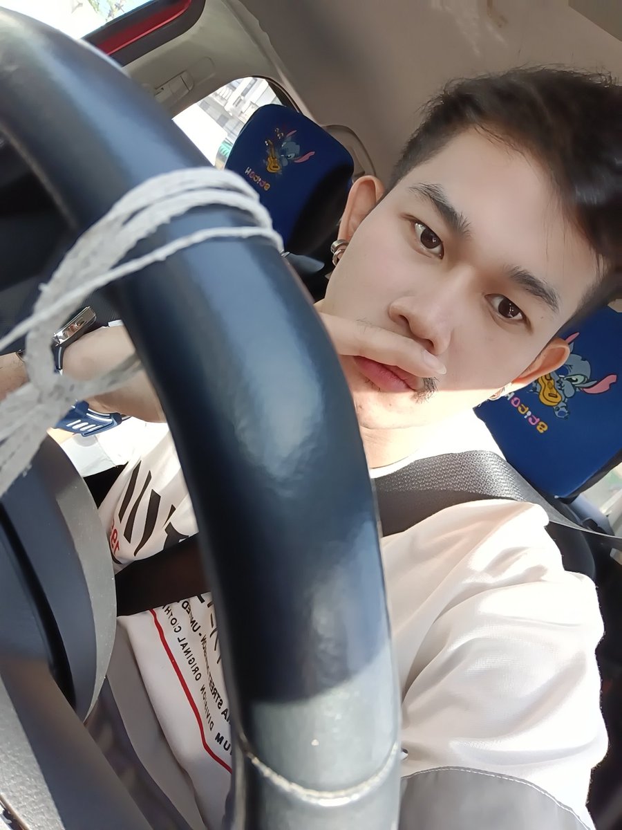 Wat24486737's tweet photo. คิดถึงได้ไหม ในฐานนะไรก้อได้😎 https://t.co/egMtvNETgE