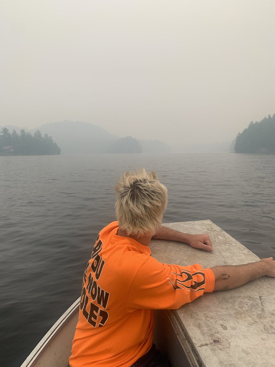 Leaving the lake today cause the smoke became unbearable. No better in the city #Montrealsmoke #quebecfires #climatecrisis #canadaonfire #cantbreathe #cantsee #wakeupworld