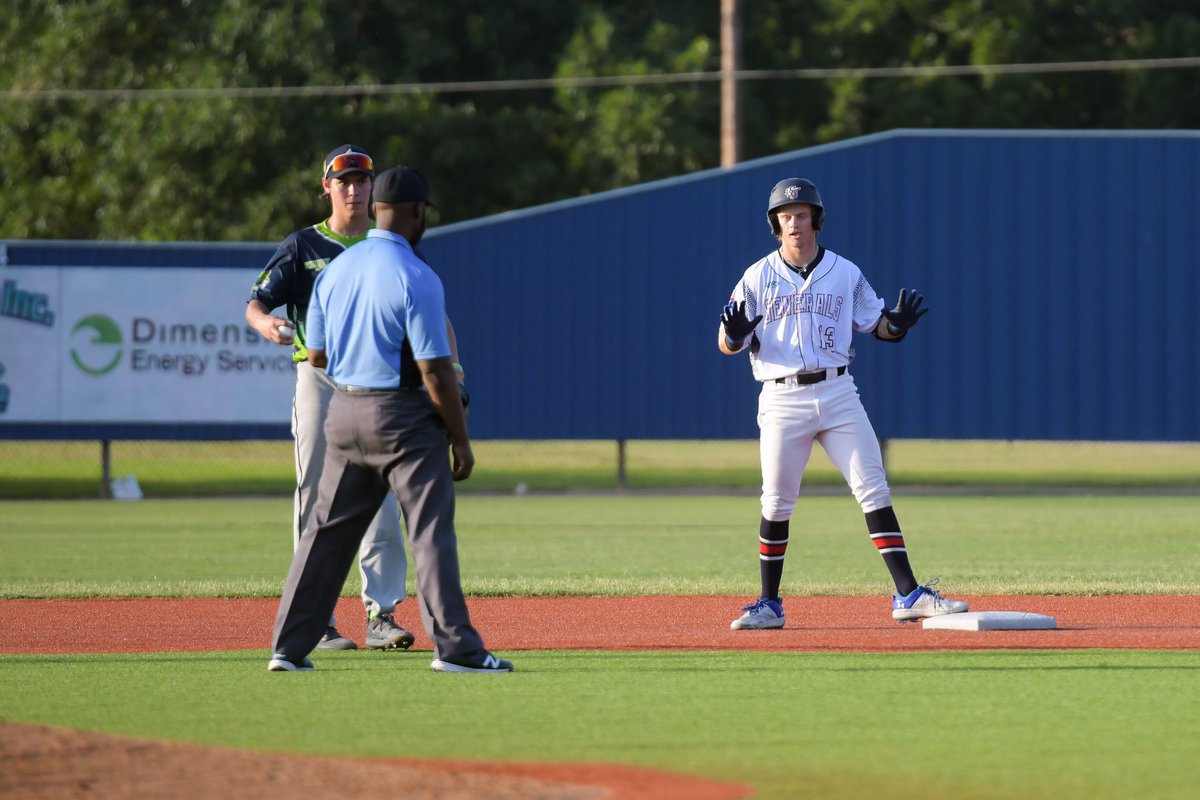 VicGeneralsTCL's tweet photo. Mid 5th: Generals take the 2-1 lead!

Easton Dowell (@McNeeseBaseball) doubles to left-center field to plate the tying run before coming home himself on Tyce Armstrong's (@UTAMavsBSB) RBI groundout! https://t.co/c9FGD4VP5p