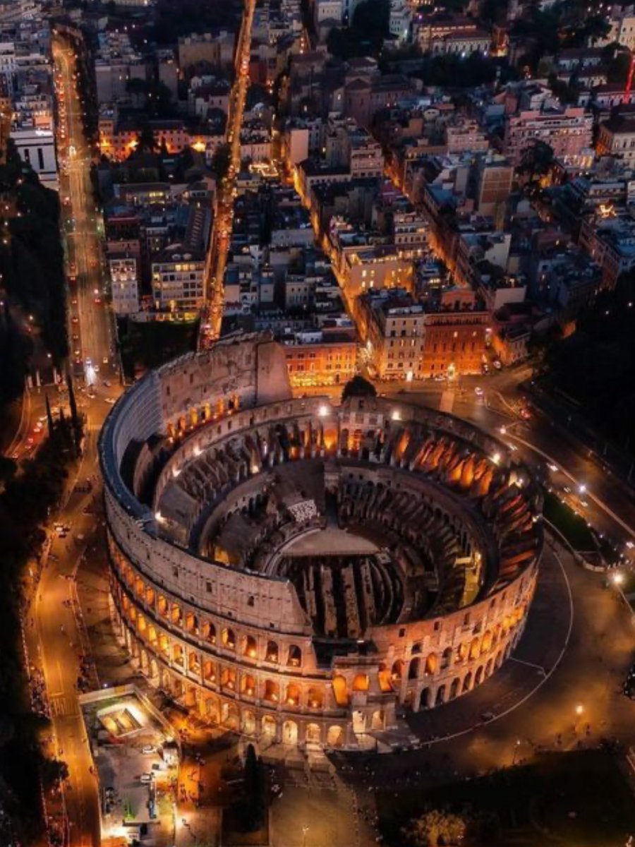 The iconic Coliseum at night. Sleep well my friends. 

Thank you to all of my subscribers 🫶🏻