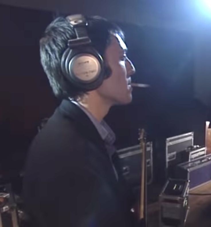 HAPPY BIRTHDAY COLIN GREENWOOD!!!!! 