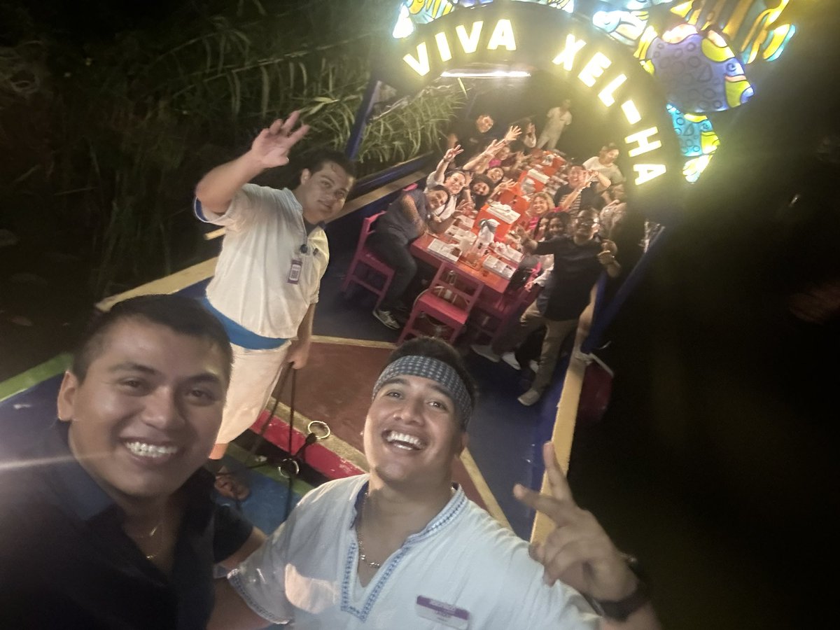 Pant0jAzz's tweet photo. El alcohol no puede hacerte feliz. Pues no veo a nadie triste en estas
Fotos eh. https://t.co/U2ttJaMdhF