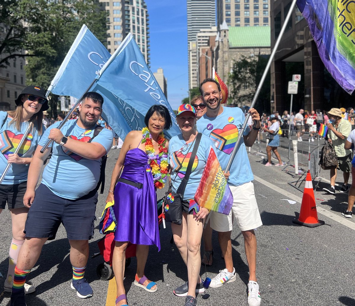 pauldaniel28's tweet photo. Happy Pride!🏳️‍🌈🌈 Proud of my union @tsuOECTA for endorsing @oliviachow for #TorontoMayor! Olivia has a long history of supporting the LGBTQ community, advancing gay rights from 30 years ago. Excited to vote for a Mayor that leads with such compassion &amp; heart 💜 #TorontoPride https://t.co/VzsODFugKC