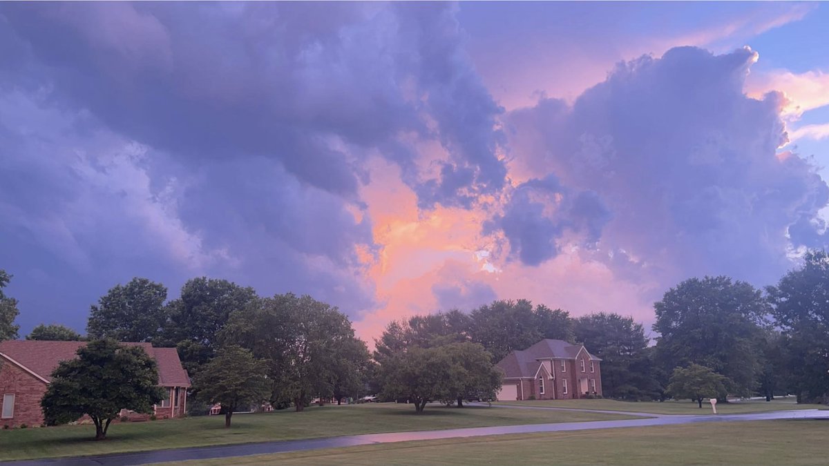 mlgrayson's tweet image. ⁦@MarcWeinbergWX⁩           Charlestown Indiana