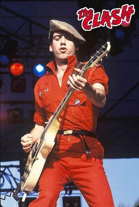 Happy birthday MICK JONES!
(June 26, 1955) 