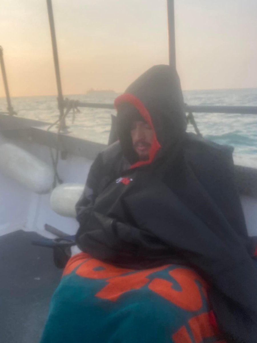 MasterpieceCha2's tweet image. Swims underway.