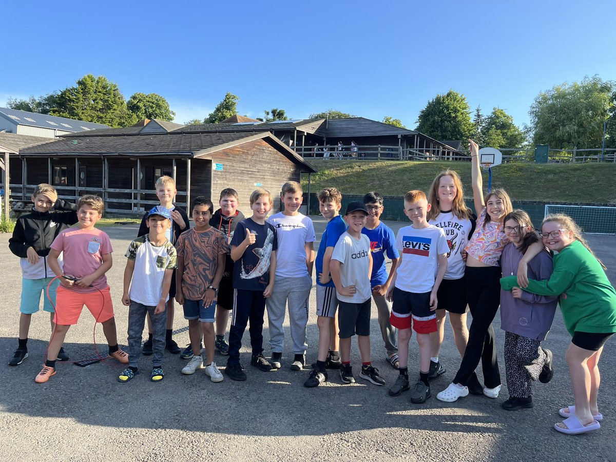 It was an early start this morning! The sun is shining and we are all raring to go! 🌞☀️