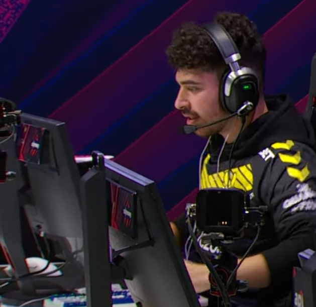 matus1919's tweet photo. @TeamRazer @mousesports @FROZENNcs Vitality Spinx @ Blast Premier Spring Final with the deathadder v3 pro #RazerSpotAPro https://t.co/3OjkHZRCnj