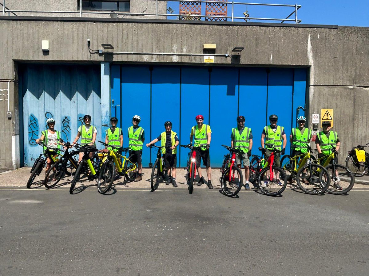 A big thank you to Simon from <a href="/BritishCycling/">British Cycling</a> for putting our <a href="/LAS_CycleTeam/">LAS Cycle Team</a> #Paramedics through their paces on a Ride Leader course over the weekend. Really great day and an excellent course