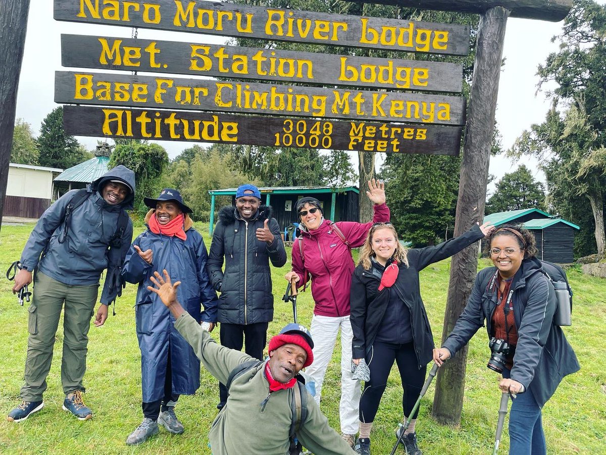 Ashley Holst tweet media