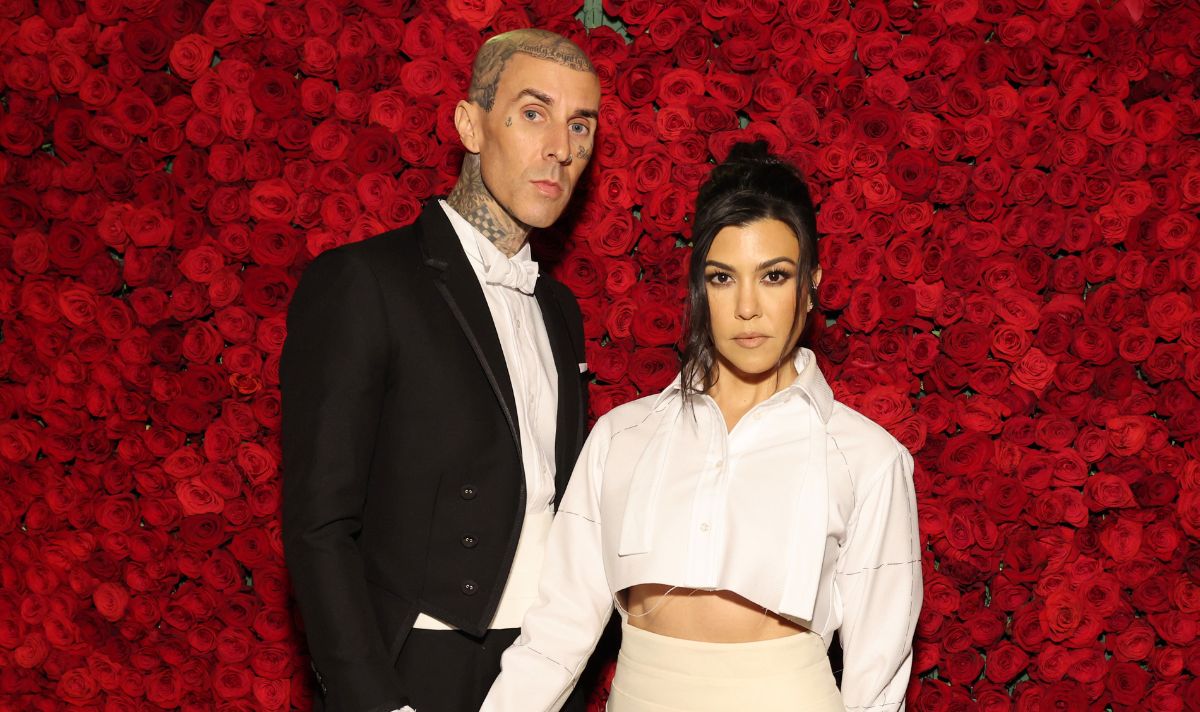Kourtney Kardashian and Travis Barker announce baby’s gender as fans debate name

the-express.com/entertainment/…