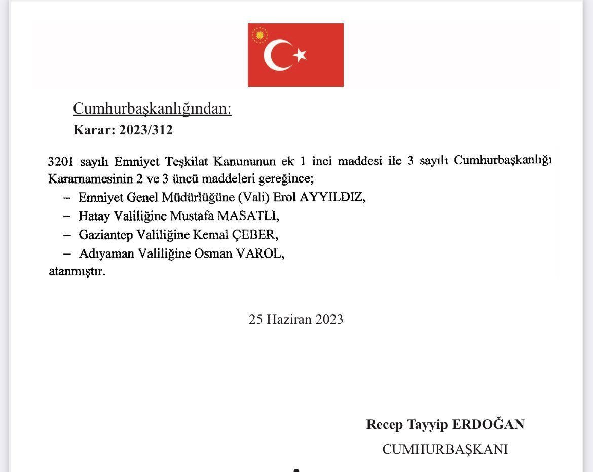 ErtugrulTEYMUR's tweet photo. Cumhurbaşkanımız Sayın @RTErdogan'ın tensipleriyle Gazi şehrimizin valilik makamına atanan Sayın Kemal Çeber’e, hoş geldiniz diyor; yeni görevinde muvaffakiyetler diliyorum.

Gazi Şehrimiz için hayırlı olmasını temenni eder, Sayın Valimize yeni görevinde başarılar dilerim.

@gantepvaliligi
#Gaziantep