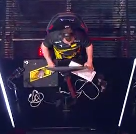 matus1919's tweet photo. @TeamRazer @mousesports @FROZENNcs NaVi ANGE1 @ VALORANT Masters Tokyo with the deathadder v3 pro #RazerSpotAPro https://t.co/9Ynd4p1EAe