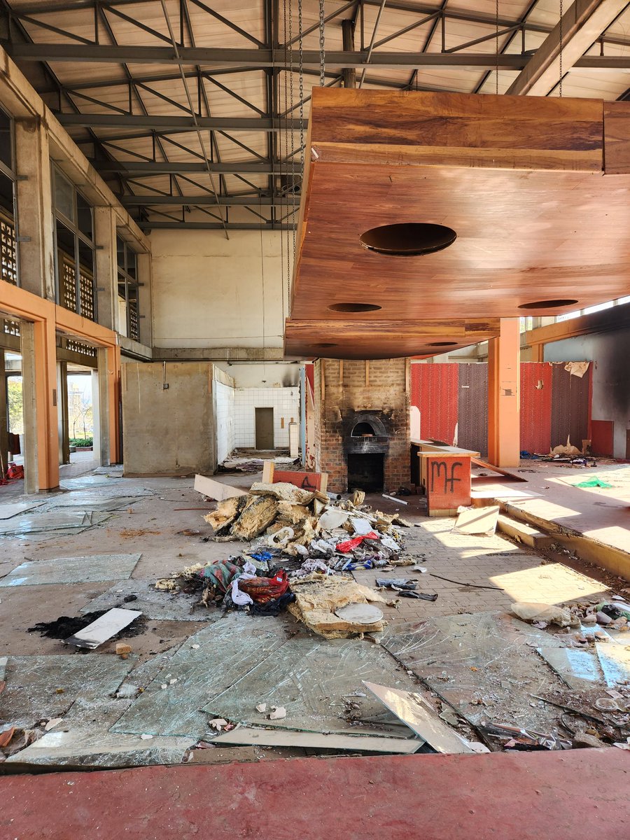 MokoboNtebo's tweet photo. This is the 160 million rand Walter Sisulu Square of Dedication, the site where the Freedom Charter was adopted in 1955. It was declared the national-heritage site in 2005. But it has been vandalized with almost all shops closed. Tourists have also deserted the site #sabcnews https://t.co/DNxjk2ZAuF