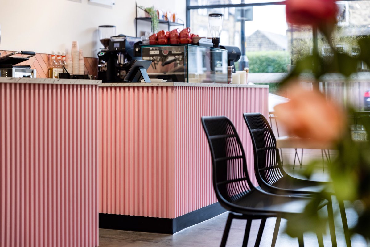 Bringing the sunshine in at @pinkdoorhgt 💞 

#commercialinteriors  #interiordesign #officedesign #officeinteriors #officefitout #officefurniture #leeds #yorkshire #designandbuild #fitout #refurbishment #shopfitting #bardesign #cafedesign