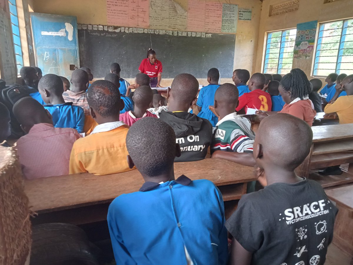 MercyNkakara's tweet photo. Remember true riches are not measured by what we own but by what we give. Materials accomplishment will soon be forgotten, the only thing that lasts is the investment we make in the lives of others in making @theirworld a better place 
#GlobalYouthAmbassador
#MyActionCounts https://t.co/q9vVYKur8d