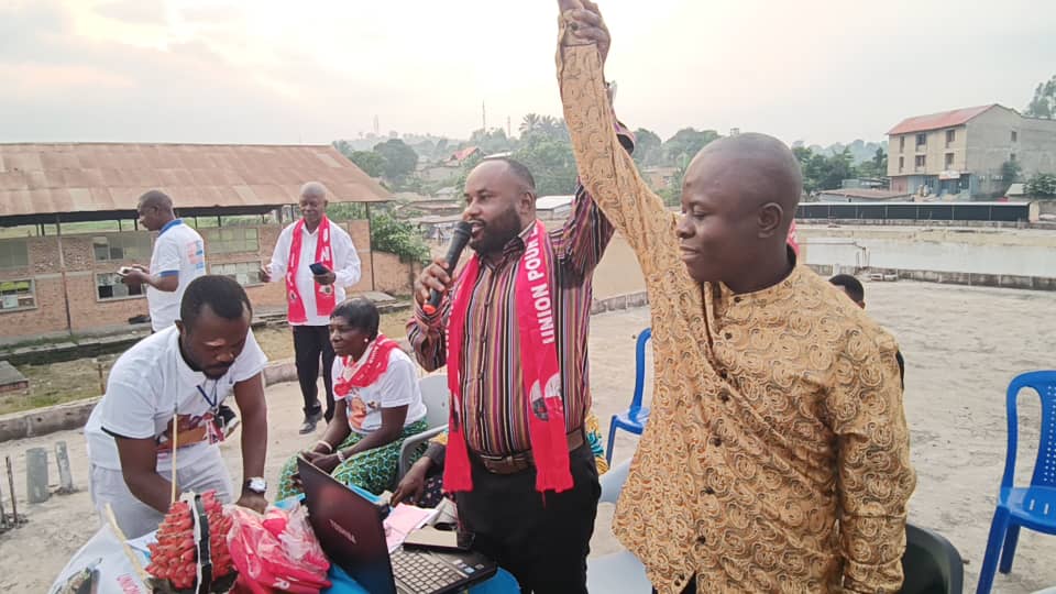PTusamba's tweet photo. *Le president Riva  UNC KASANGULU  le prochain  depute' 2024 l' homme a l'ecole de son exellence  Mr le PVM VITAL KAMERHE.* https://t.co/pffVDkUjmW