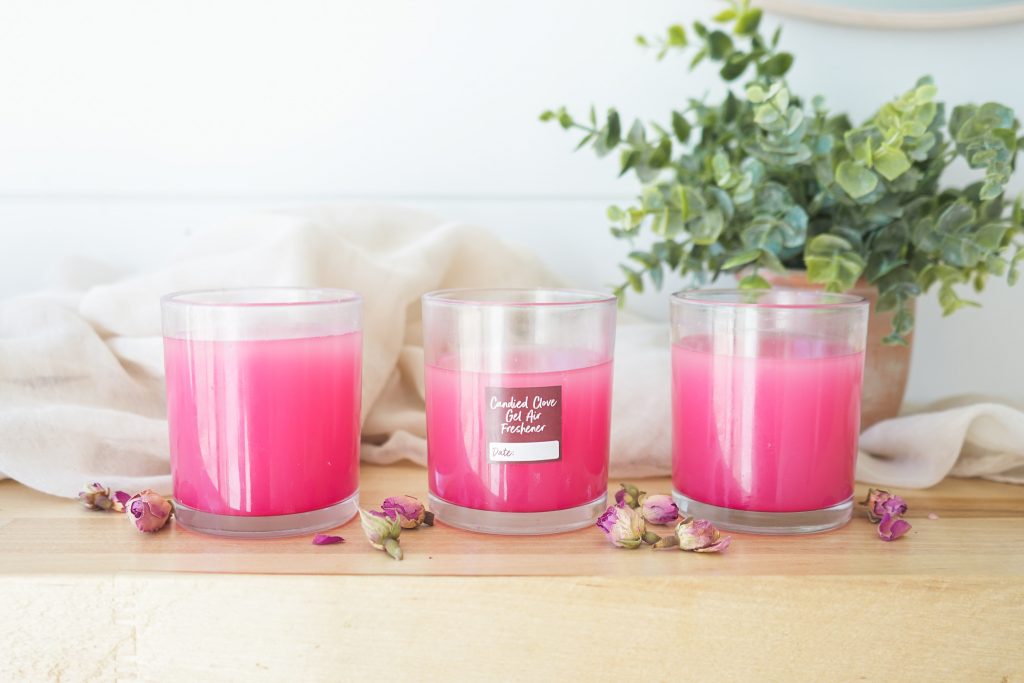 EssentialOilDad's tweet photo. Candied Clove Gel Natural Air Freshener #DiscoverRecipes #PersonalCare  https://t.co/QdGxgelhU2 https://t.co/OKDDIERgzD