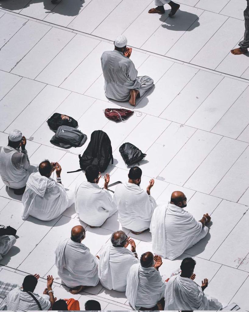 اللهمّ اروي حَياتنا بالأقدار السعيدة والأيام الجميلة وأبعد عنا هم الدنيا وضيِق الحياة 🌿💚

#يوم_الترويه