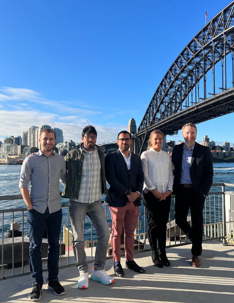 Last week we had an amazing three days of nanomedicine talks and science discussions at #oznanomed 2023!
The conference location right under the Sydney Harbour Bridge is always a highlight #TouristAtHome
Great work by our #wichlab team members that attended!