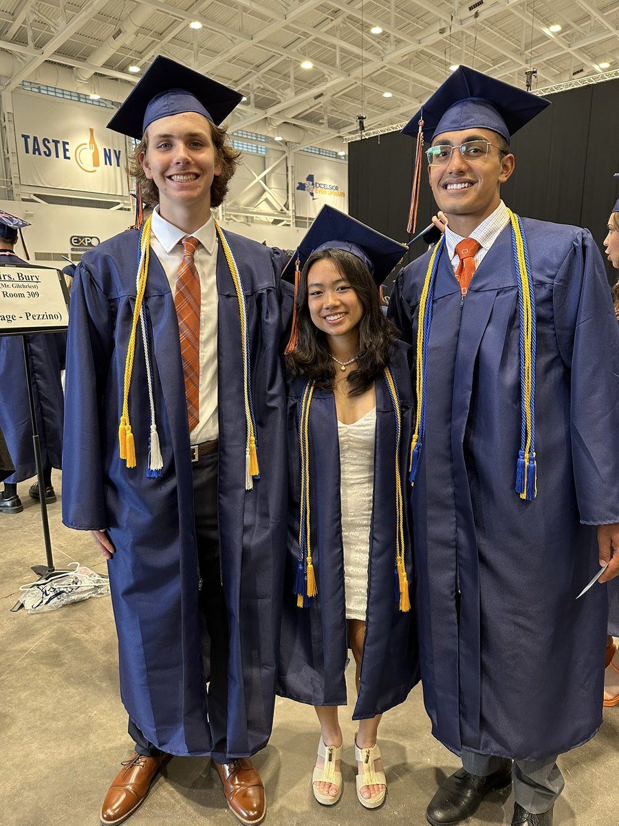 LHSLibrary1's tweet image. I had THE best AA ever!