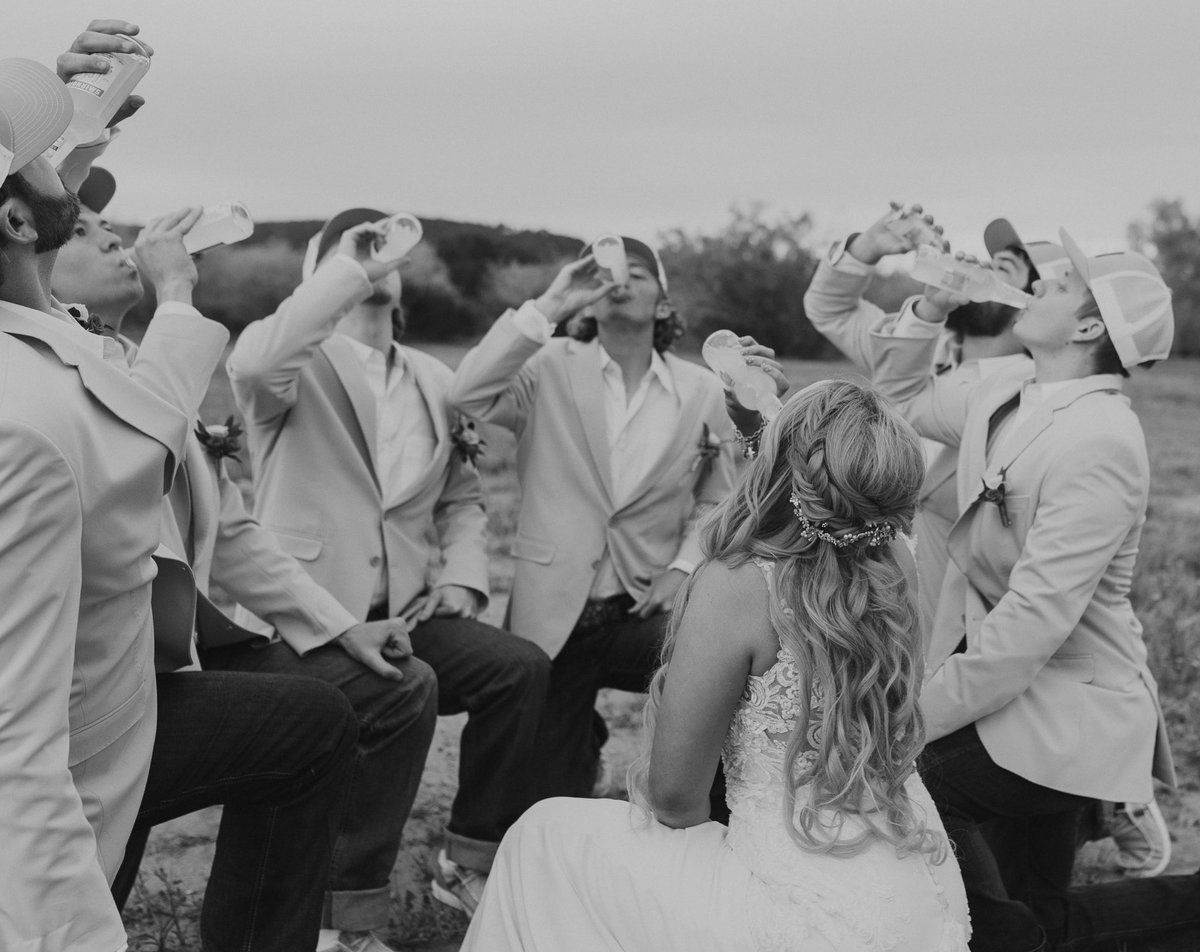 stokleyann's tweet photo. oh yeahhh twitter… i’m a wife💍👰🏼‍♀️🤍✨ https://t.co/m266Qd0ChJ