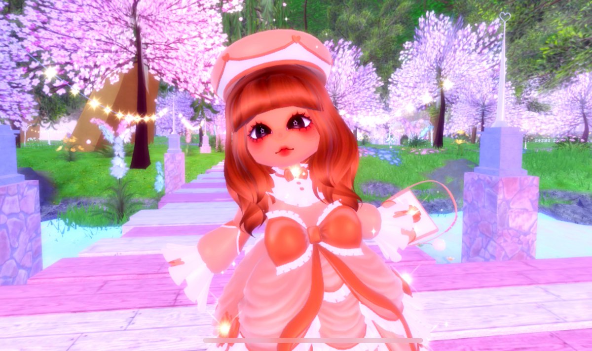 RoseyRoyale tweet media