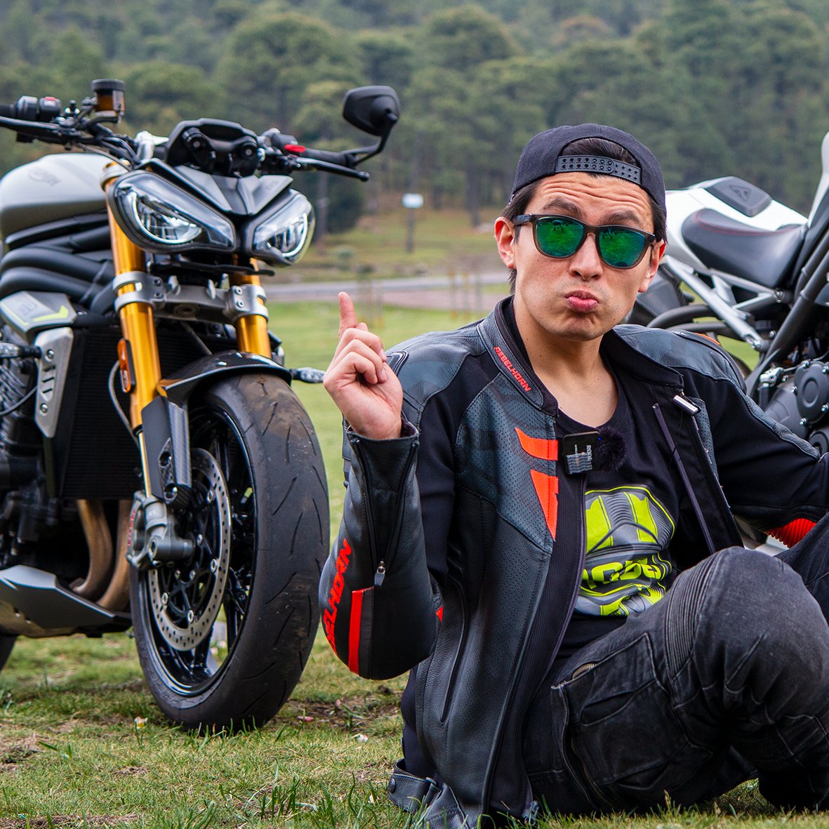 JohnRidesMX's tweet photo. Esos ojitos... 👀😍

Speed Triple 1050 vs 1200 ¿Pagarías los $50,000 extras? https://t.co/tCt0iGnu7z

#Triumph #SpeedTriple #SpeedTriple1050RS #SpeedTriple1200RS #JohnRides #bikerlife https://t.co/DmI8W2c7cZ