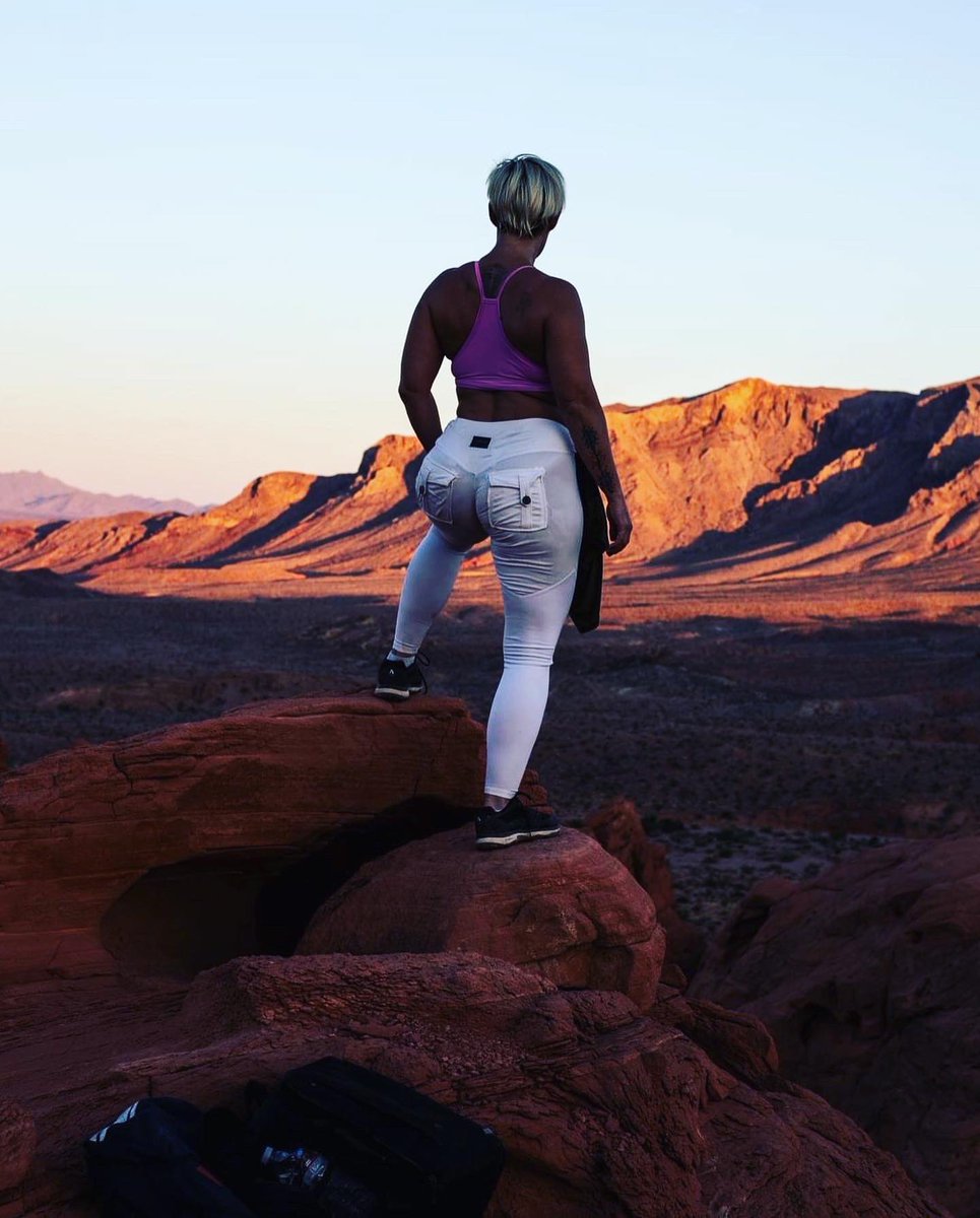 The climb speaks to our character, but the view, I think, to our souls. 

#hiking #valleyoffire #lasvegas #adventure #adventureseeker #climb #mountains #nature #beauty #outdoorslife #getoutdoors #soulgrowth #soul #love #livingmybestlife #justlive #inspiration