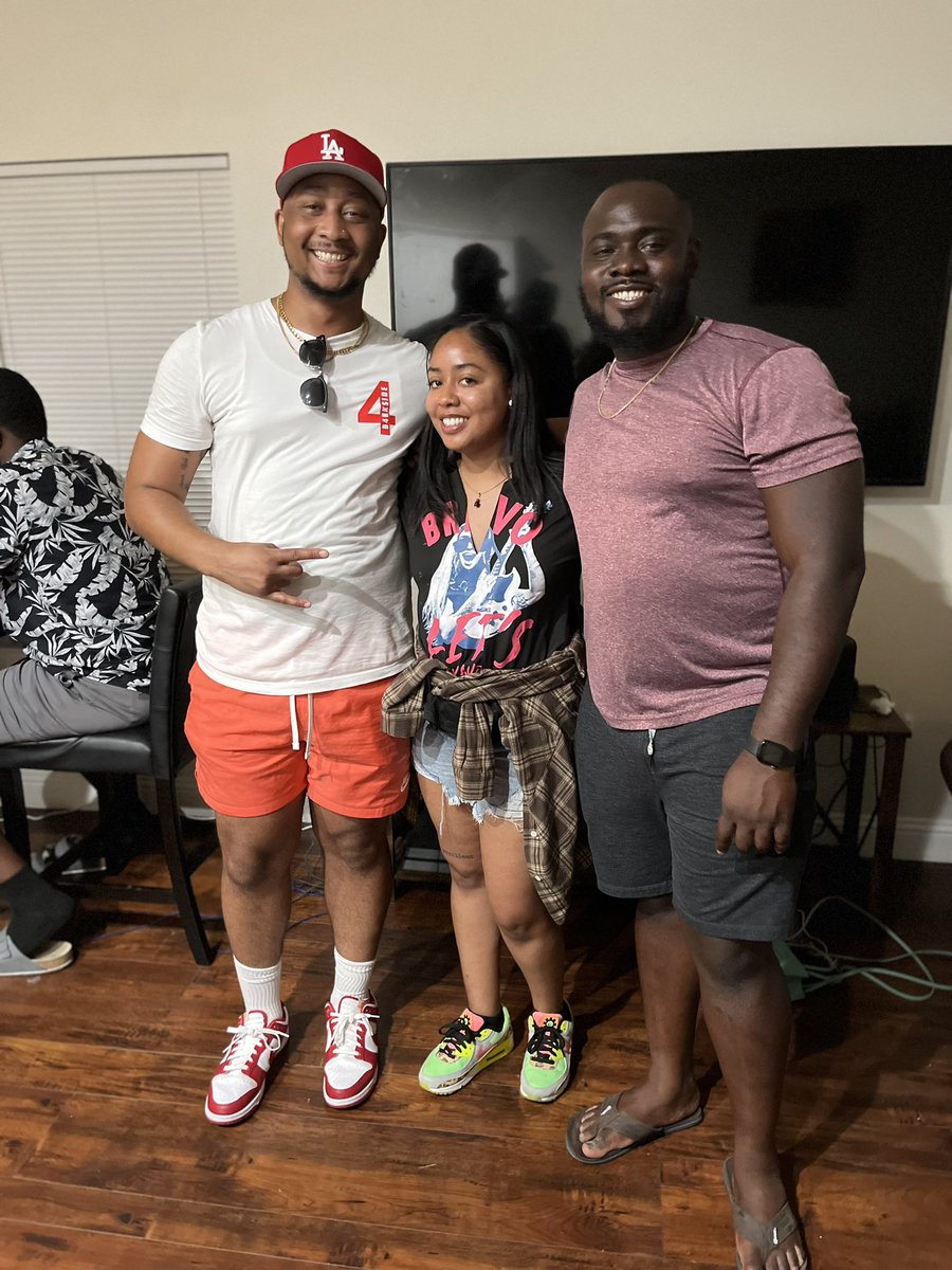 Hawthorne_Rob4's tweet image. It’s both my SandZ birthdays! #Spring11