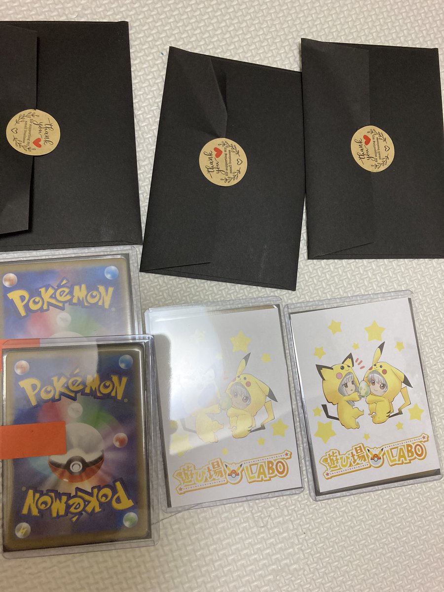 tansansui958's tweet photo. 遊び場LABOさんの
一万円福袋（左）
12,000円オリパ２口（右）
福袋はカミツレのHR持っていなかったので満足です😄
オリパはハズレてもSAで金額的にもマイルド
追加購入しようと思ったら売り切れだったので次の機会に♪

 #遊び場LABO開封結果 https://t.co/mddk53PbdX