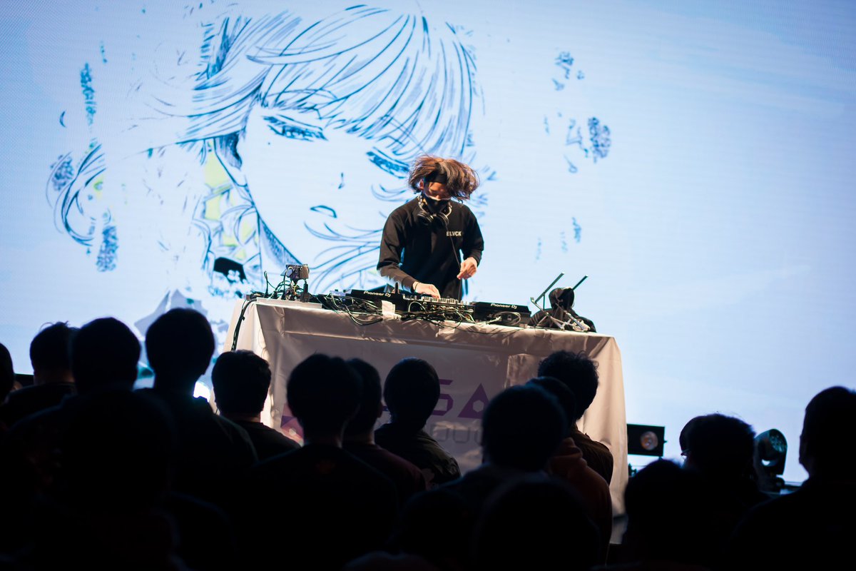 usagipro777's tweet photo. 【#VR06 チケット受付中】
7月23日(日) 15:00 開演
渋谷WOMB
リリース記念DJ&LIVEイベント
⚡️6月27日(火) 明日締切⚡️
過去リリイベ開催の様子
2019年 #VR00 〜
2023年 #VR05 までのイベント風景
▼チケット申込はこちら
https://t.co/RjMRz2ANEl https://t.co/1HvPt33XiX