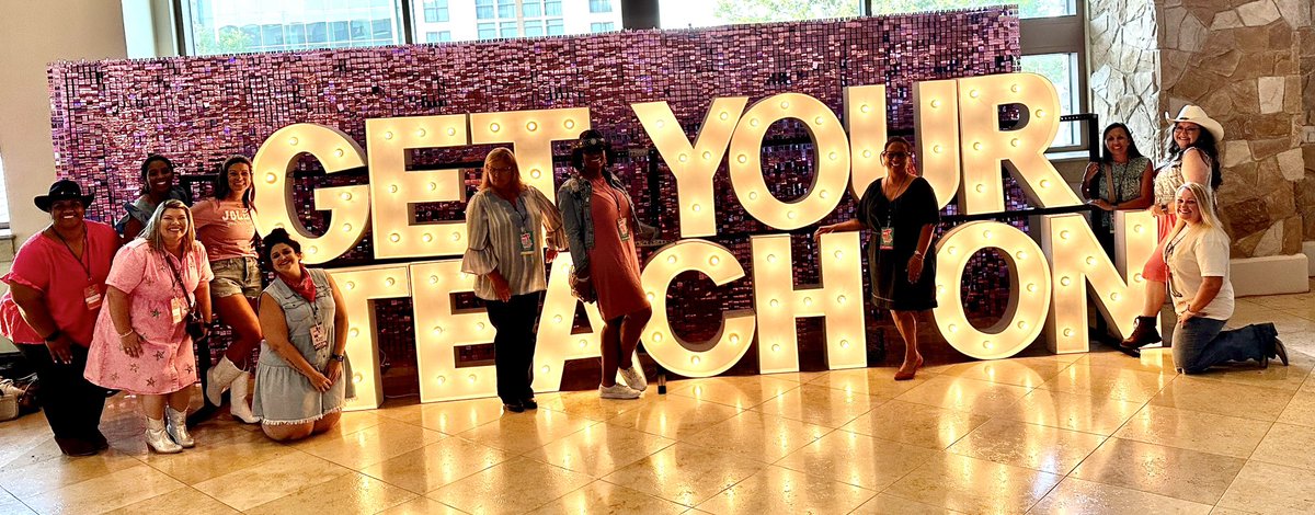 The Bobcats made it to #GYTOFest &amp; we’re going to have the best time!! 
❤️🐾💛 @HEBISDpeople