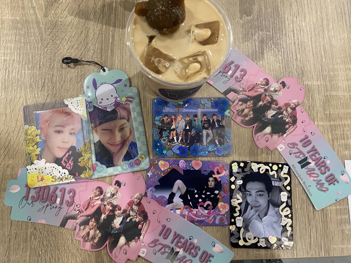 iknowmel's tweet photo. Weekends are for cupsleeve events ft. Yoongi’s 🦵🏻🦵🏻 

(and @MochiBearzz pcs added to the mix) https://t.co/QVBOZkA13M