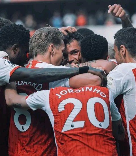 johnskymarshall's tweet photo. The past season was mad lit Fuckin epic , such a massive change within the camp , loosing the title to Man Shitty was heartbreaking still in the healing process. But people don't see the possibilities that are yet to come at the Emirates. We talking the premier League 23/24 https://t.co/76Fbr4p8Vh