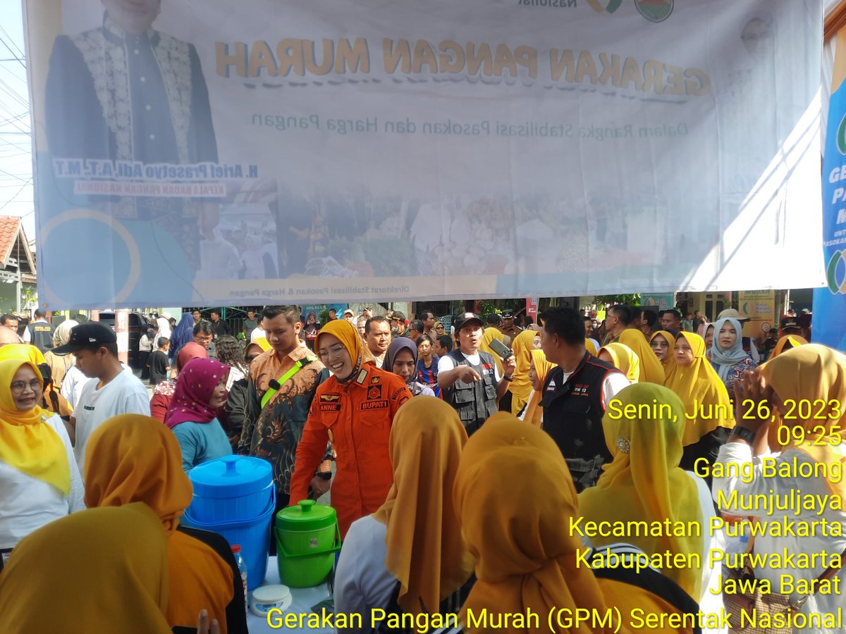 Antusias warga Kabupaten Purwakarta di Gerakan Pangan Murah Serentak Nasional
@BadanPangan

#pangankuatindonesiaberdaulat
#gerakanpanganmurah
#panganmurah
#GPMserentak